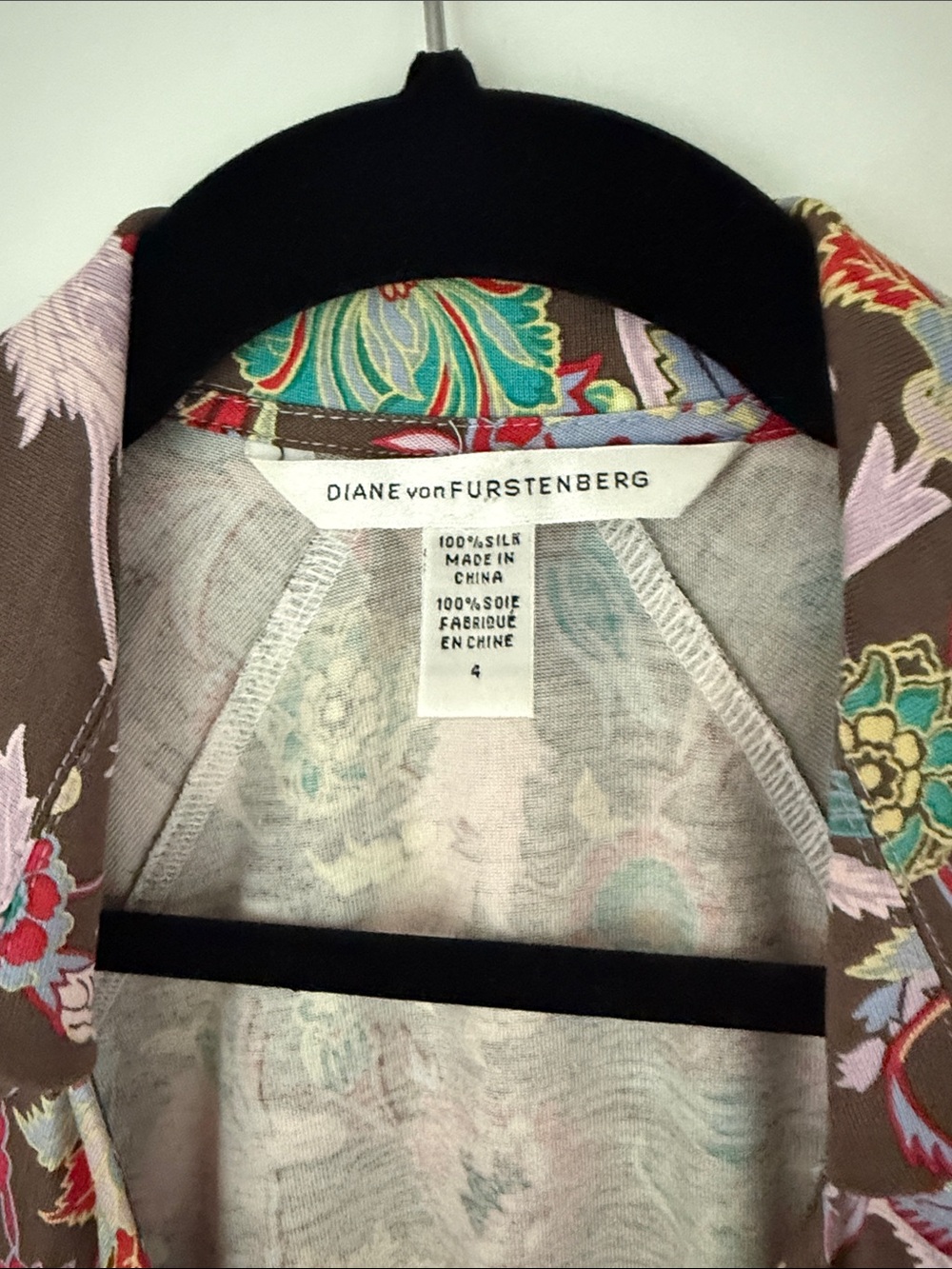 Diane von Furstenberg 100% Silk Wrap Dress - Picture 3 of 5